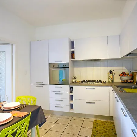 Piazzale Italia Apartman Oggebbio