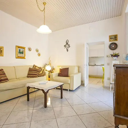 Piazzale Italia 오게비오