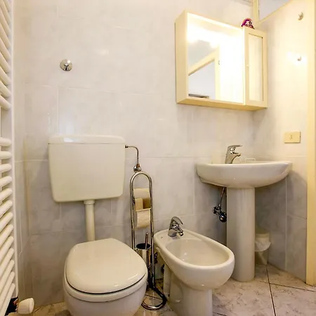 Piazzale Italia * Oggebbio